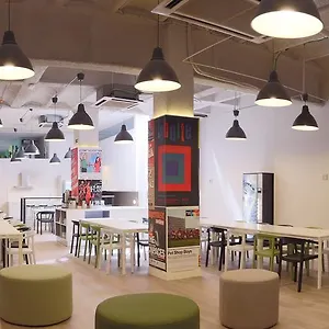 https://hola-hostal-eixample.topbarcelonahotels.com
