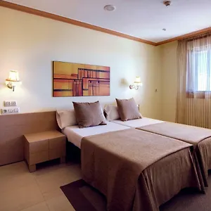 https://apartamentos-mediterraneo-real-2.es-andalucia.com